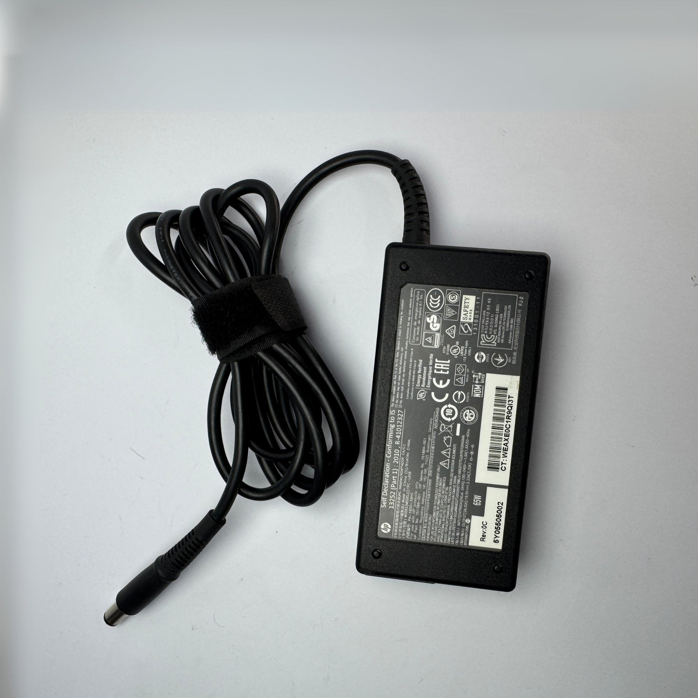HP Round Tip Charger (65W)