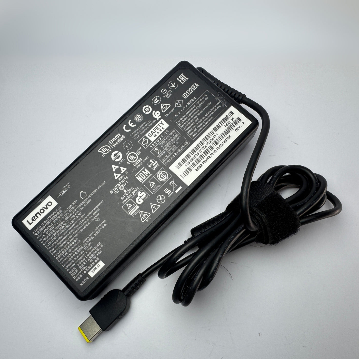 Lenovo Slim Tip Charger (135W)