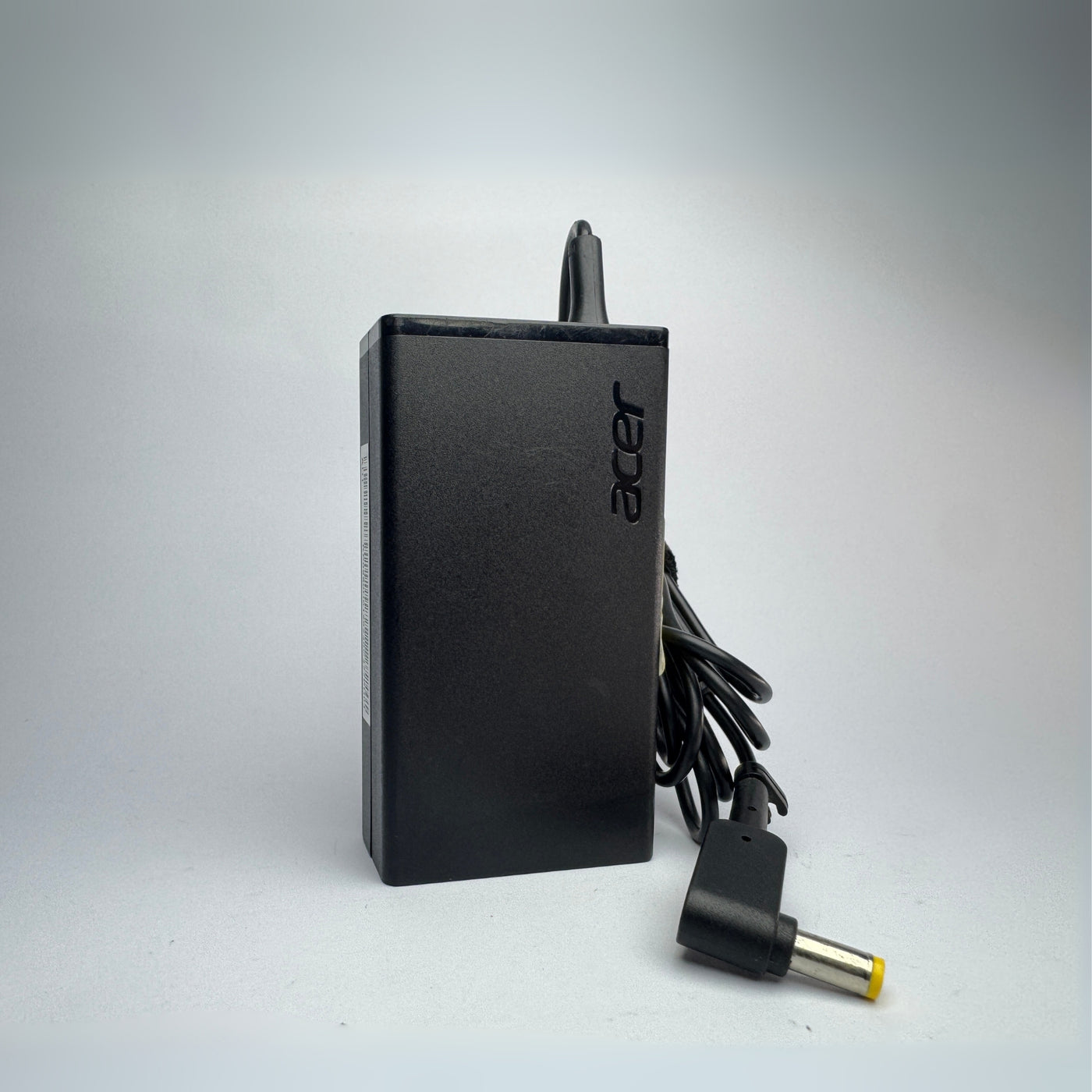 Acer Yellow Round Tip Charger (65W)